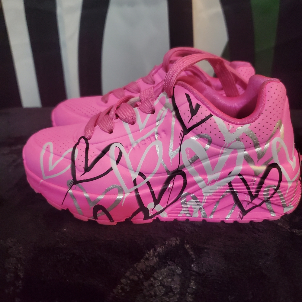 Skechers Kids Pink Sneakers with Heart Accents